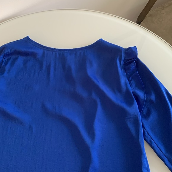 BCBG royal blue top, size small. - Picture 11 of 11